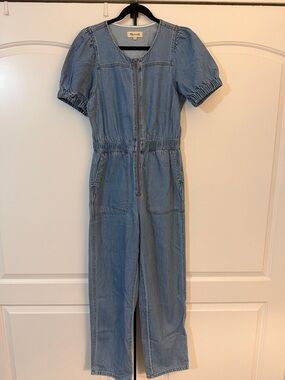 Madewell Denim Puff-Sleeve Zip-Up Coverall in Milburn Wash